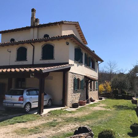 Pian D'Isola Bed & Breakfast Costacciaro Bagian luar foto